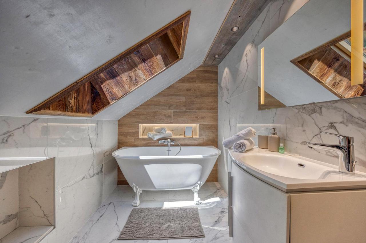 Le Chalet Des Eaux - Thermes - Ski Revel  Exterior photo